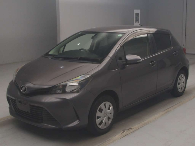 TOYOTA VITZ 2014