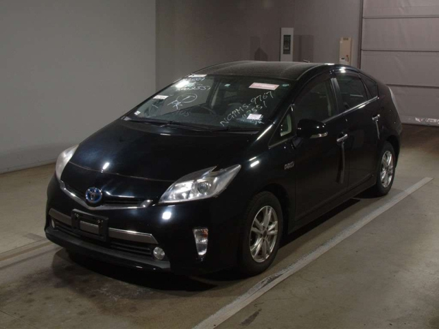 TOYOTA PRIUS PHV