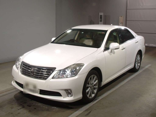 TOYOTA CROWN 2010