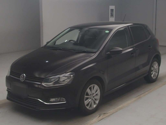 VOLKSWAGEN POLO 2015