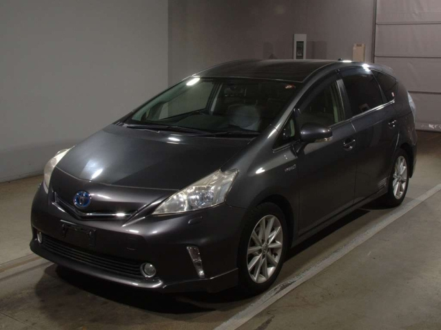 TOYOTA PRIUS ALPHA