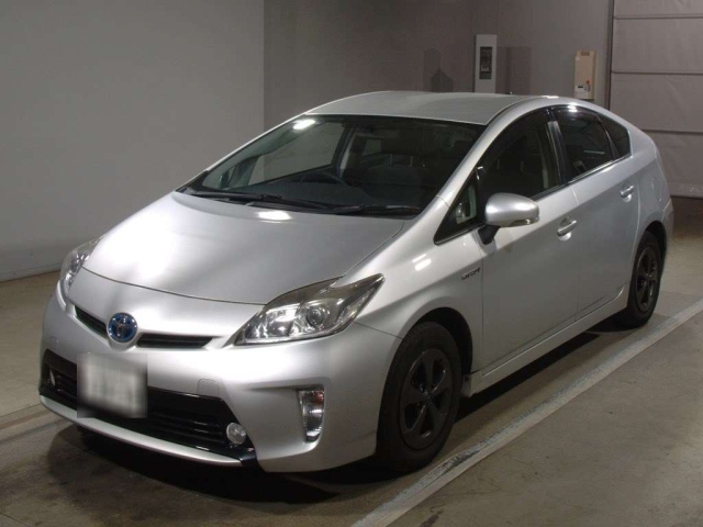 TOYOTA PRIUS 2015