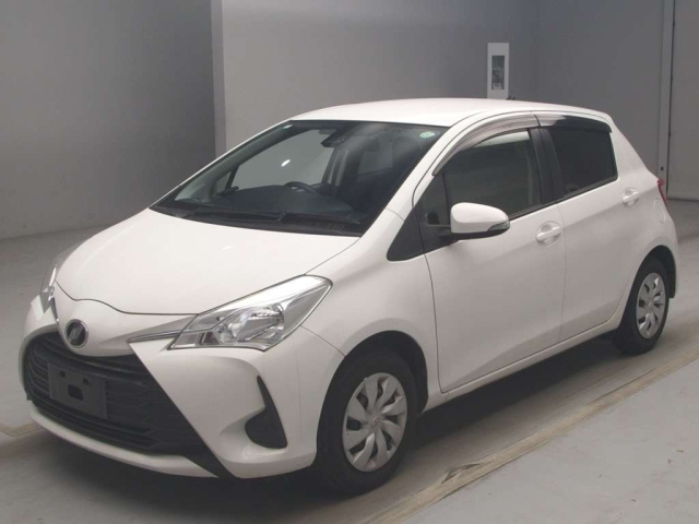 TOYOTA VITZ 2019
