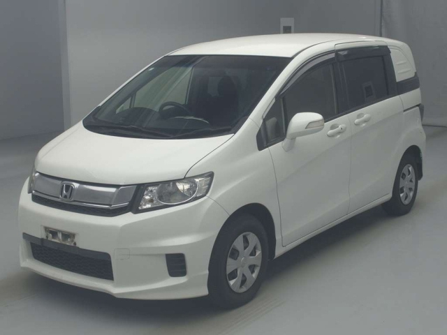 HONDA FREED 2014