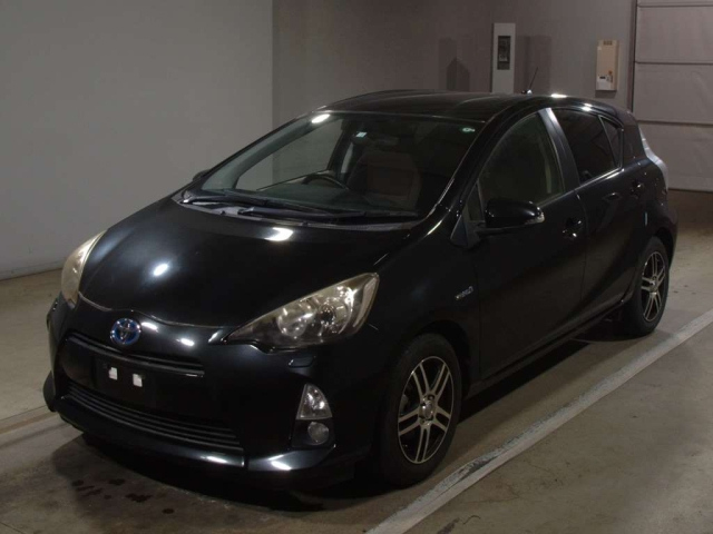 TOYOTA AQUA 2012