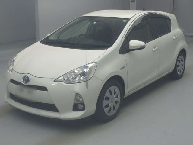 TOYOTA AQUA 2014