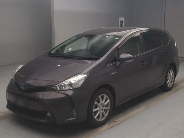 TOYOTA PRIUS ALPHA 2020