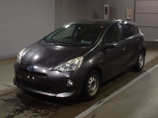 TOYOTA AQUA 2014