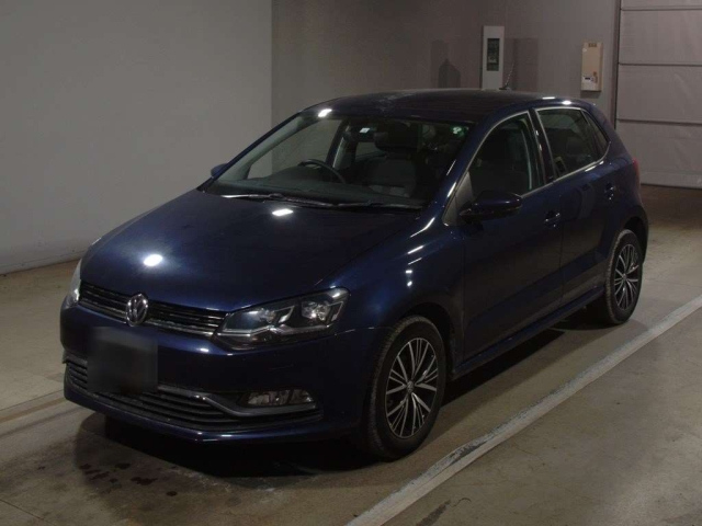 VOLKSWAGEN POLO 2016