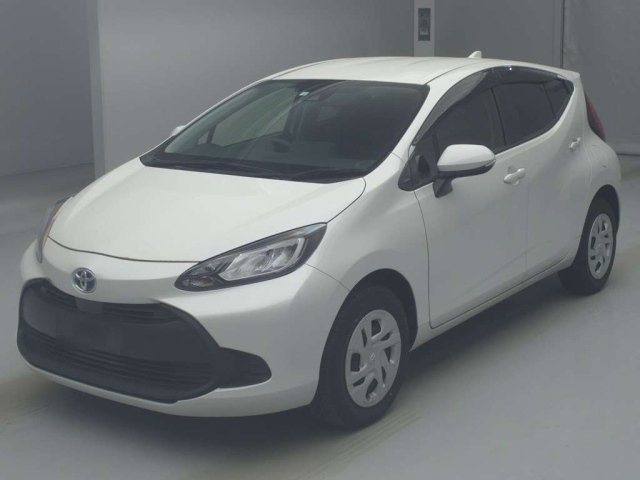 TOYOTA AQUA 2022