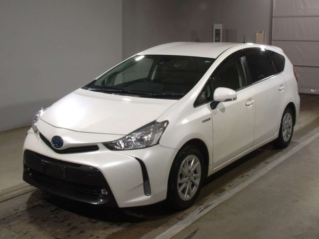 TOYOTA PRIUS ALPHA 2020