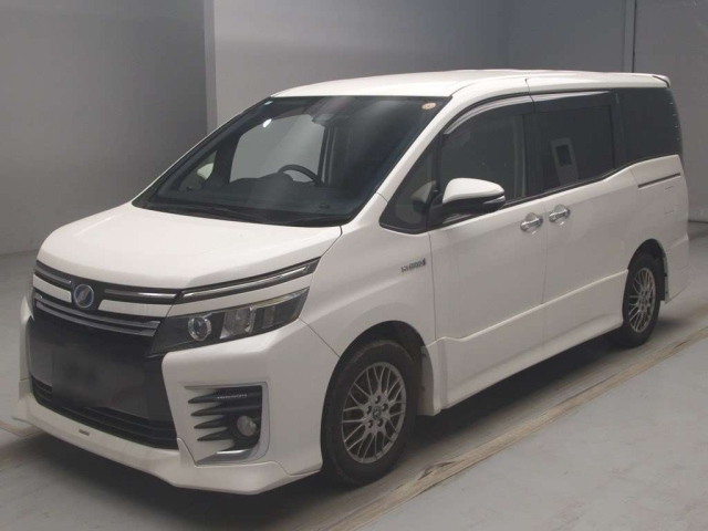 TOYOTA VOXY 2016