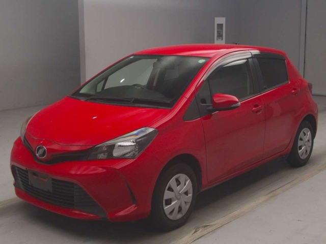 TOYOTA VITZ 2015