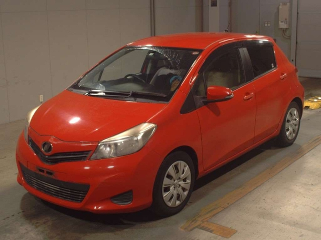 TOYOTA VITZ 2012