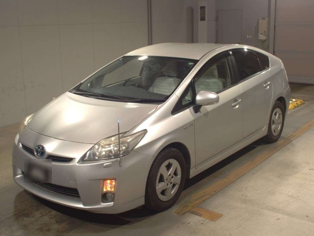 TOYOTA PRIUS 2011