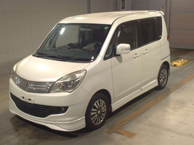 SUZUKI SOLIO 2011