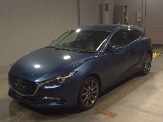 MAZDA AXELA 2017