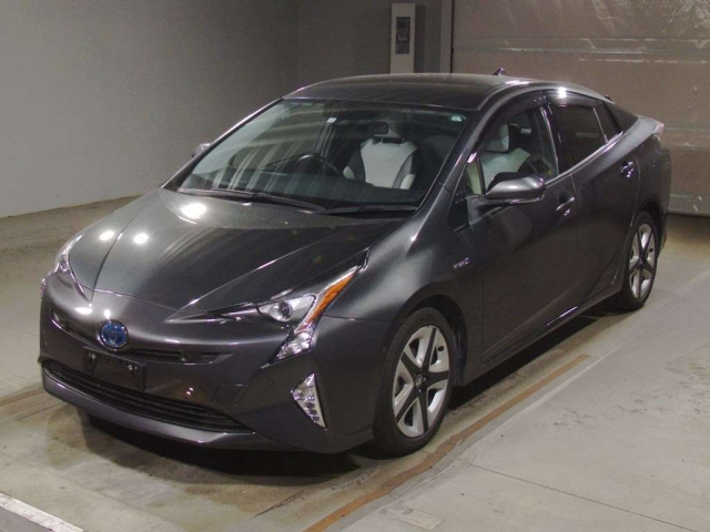 TOYOTA PRIUS 2016