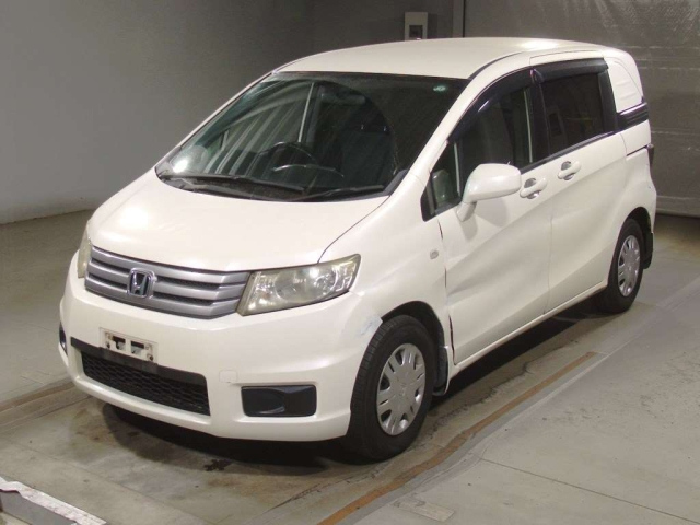 HONDA FREED 2010