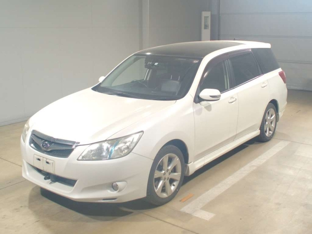 SUBARU EXIGA 2010