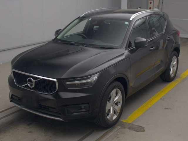 VOLVO XC40 2020