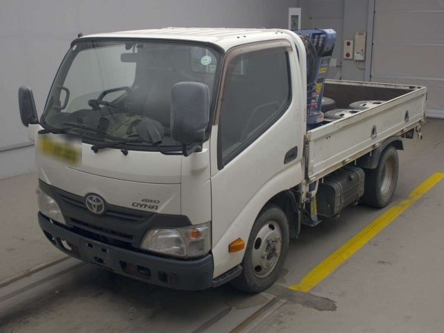 TOYOTA DYNA 2015