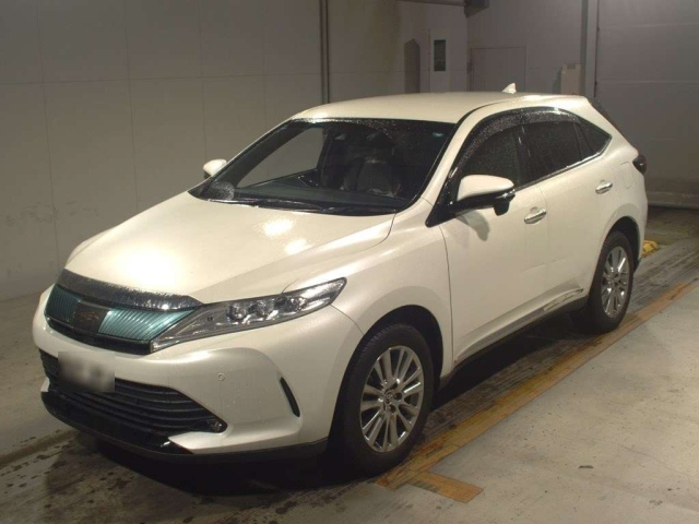 TOYOTA HARRIER 2018