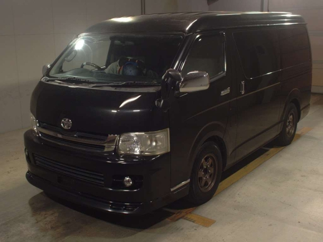 TOYOTA HIACE 2009