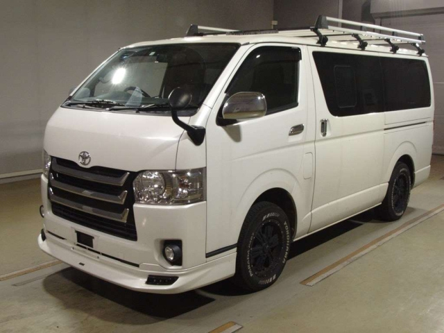 TOYOTA REGIUS ACE VAN