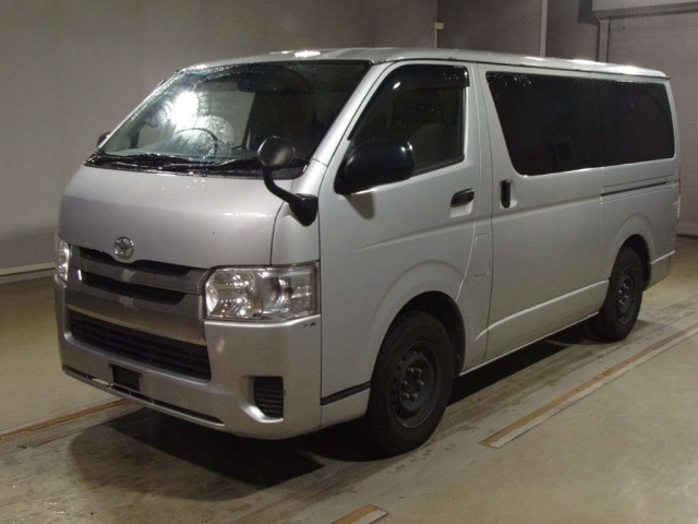 TOYOTA HIACE VAN 2014