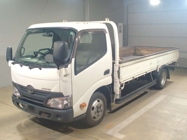 TOYOTA DYNA 2016