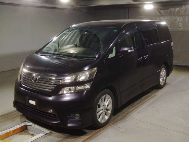 TOYOTA VELLFIRE 2010