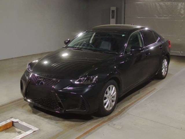 LEXUS IS 2017