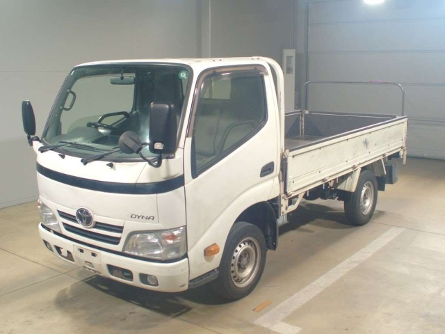 TOYOTA DYNA 2016
