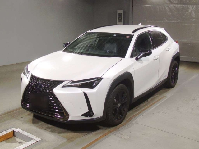 LEXUS UX 2020