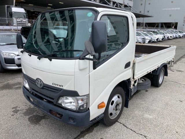 TOYOTA DYNA 2019
