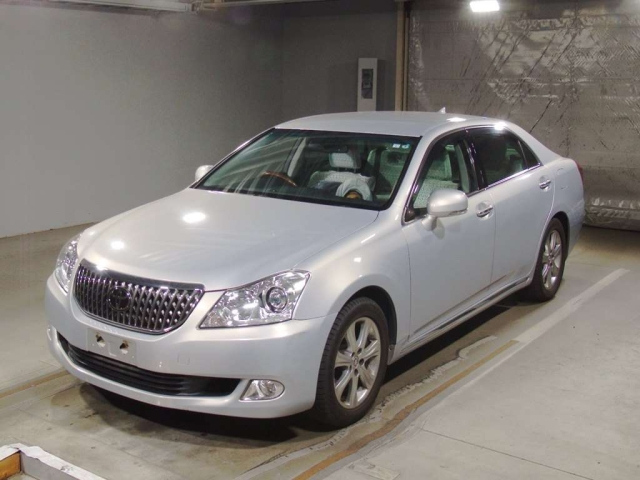 TOYOTA CROWN 2011