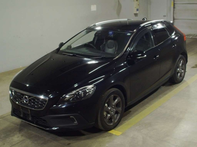 VOLVO V40 2013
