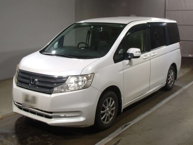 HONDA STEP WAGON 2014