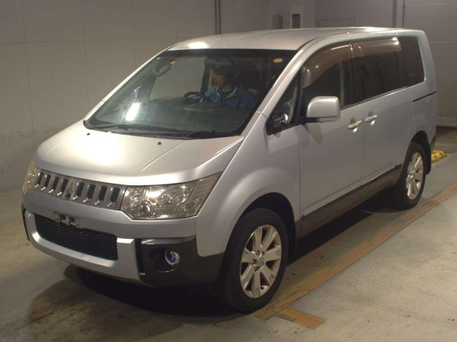 MITSUBISHI DELICA D5 2007