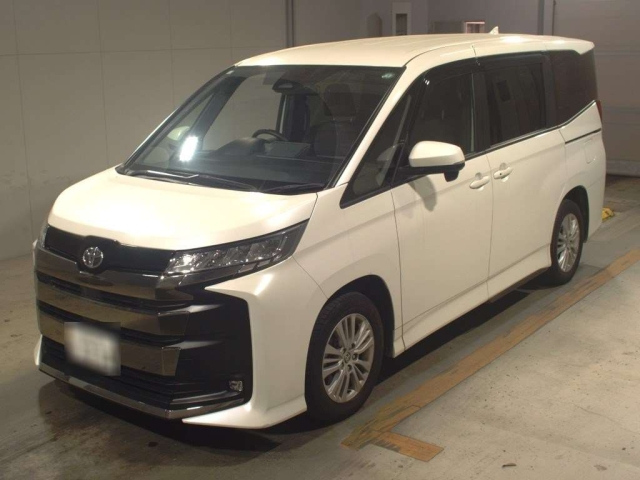 TOYOTA NOAH 2023