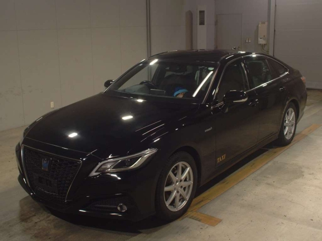 TOYOTA CROWN 2019