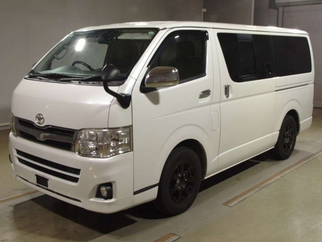 TOYOTA REGIUS ACE VAN 2013