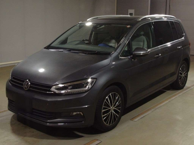 VOLKSWAGEN GOLF TOURAN 2018