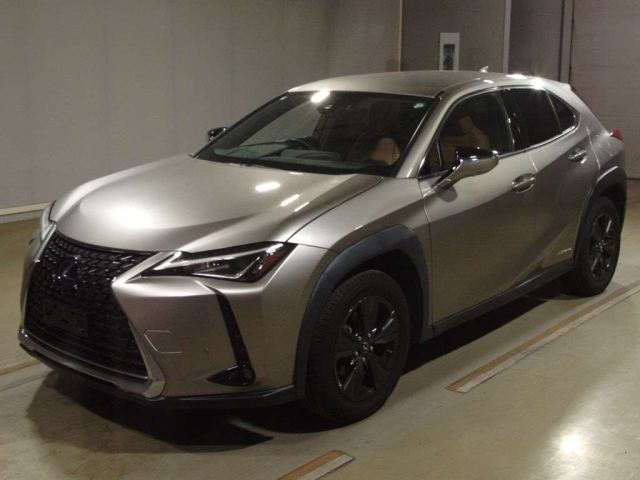 LEXUS UX 2020