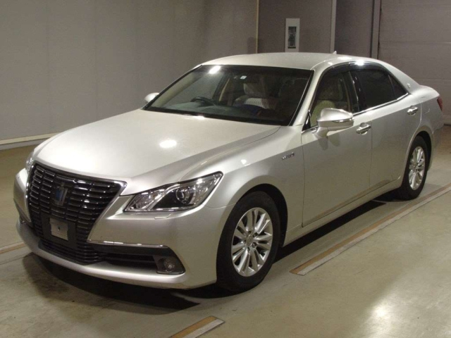 TOYOTA CROWN 2013