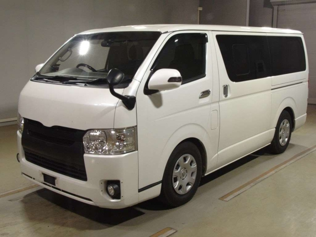 TOYOTA HIACE VAN 2014