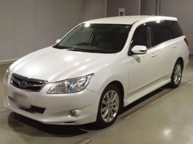 SUBARU EXIGA 2011