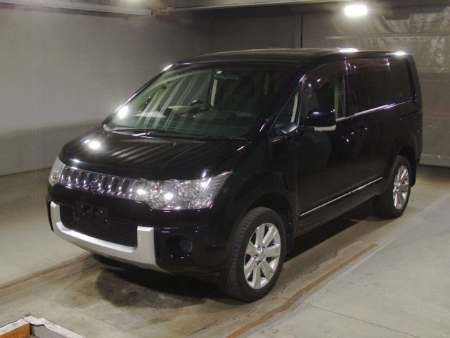 MITSUBISHI DELICA D5 2008