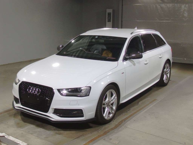 AUDI A4 2014